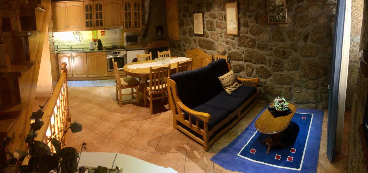 Casa Pelourinho Apartment Gouveia  Bagian luar foto